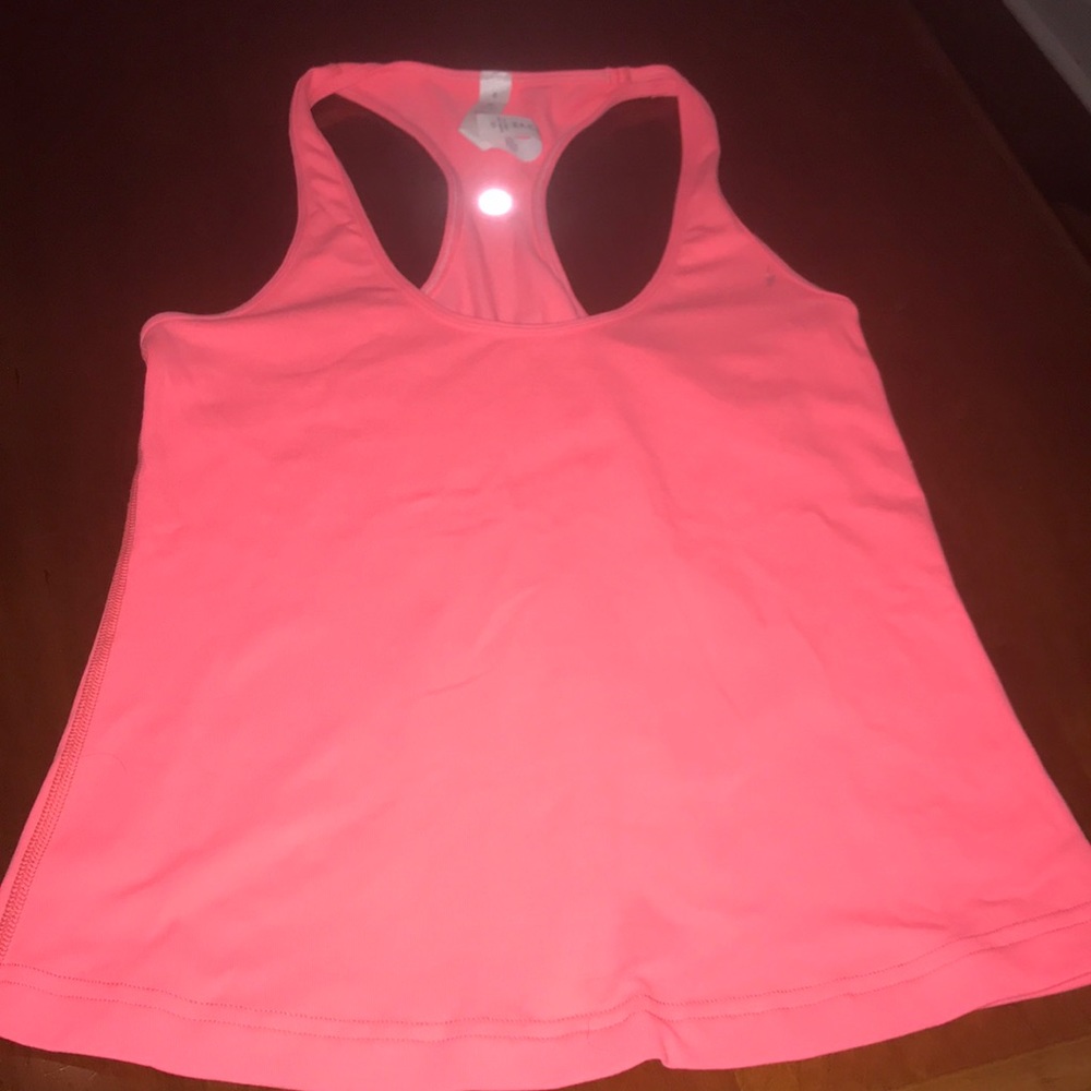 Lulu lemon tank